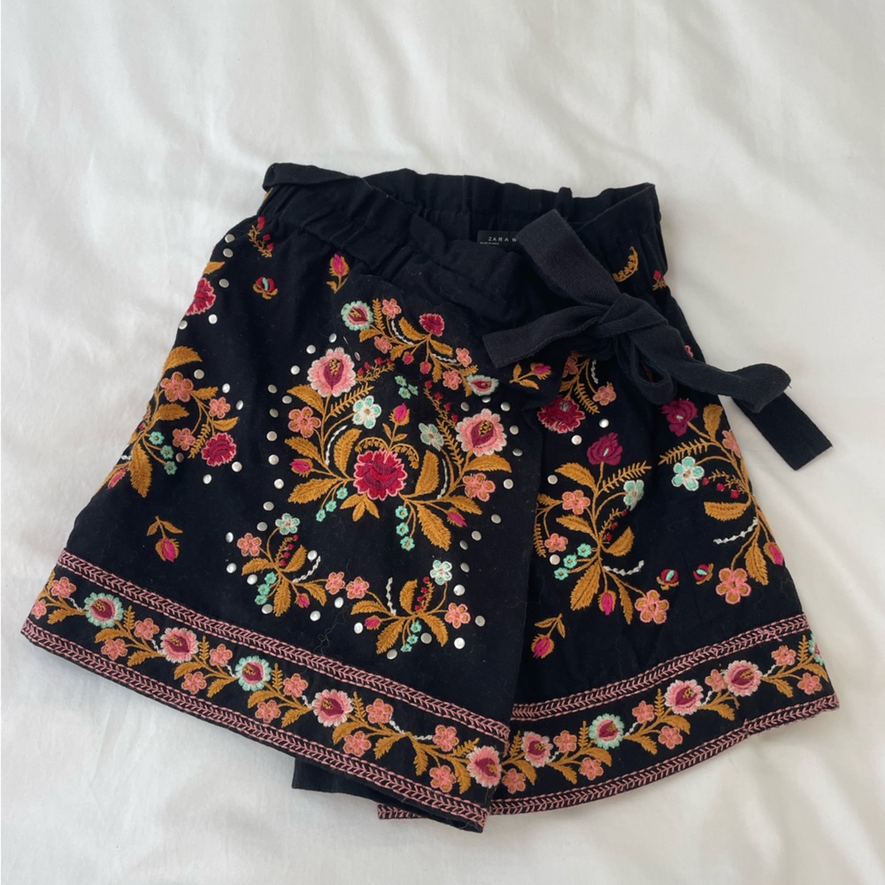 Zara Embroidered Skort, XS